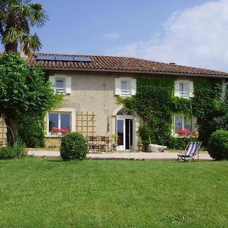 Table D'hotes La Ferme Des Mouleres Bed and Breakfast *